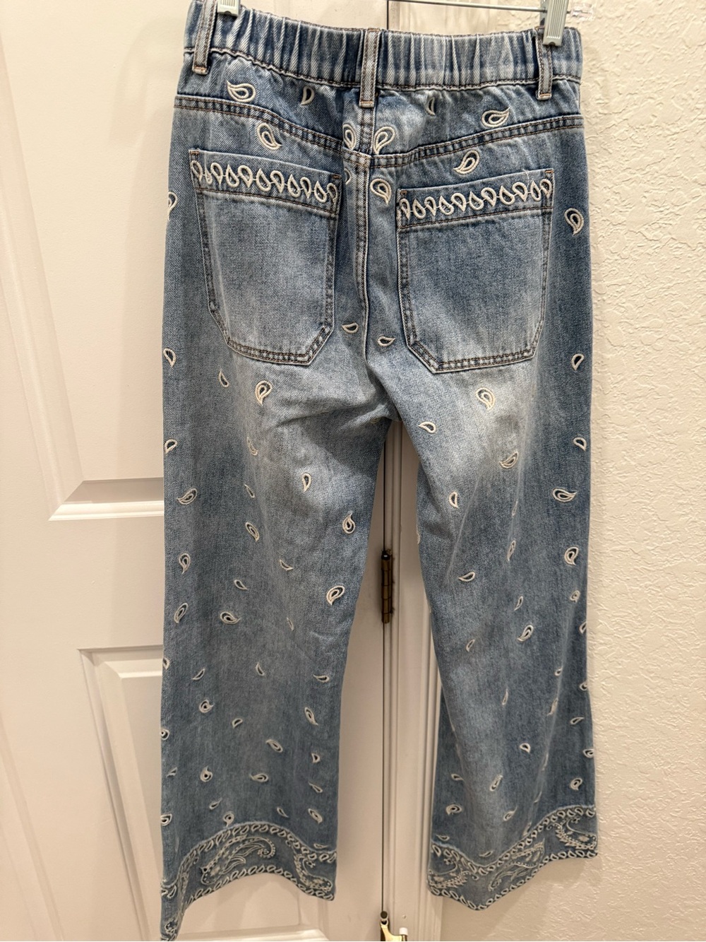 Oli & Hali Light Blue Paisley Embroidered Straight-Leg Jeans - Picture 4 of 16